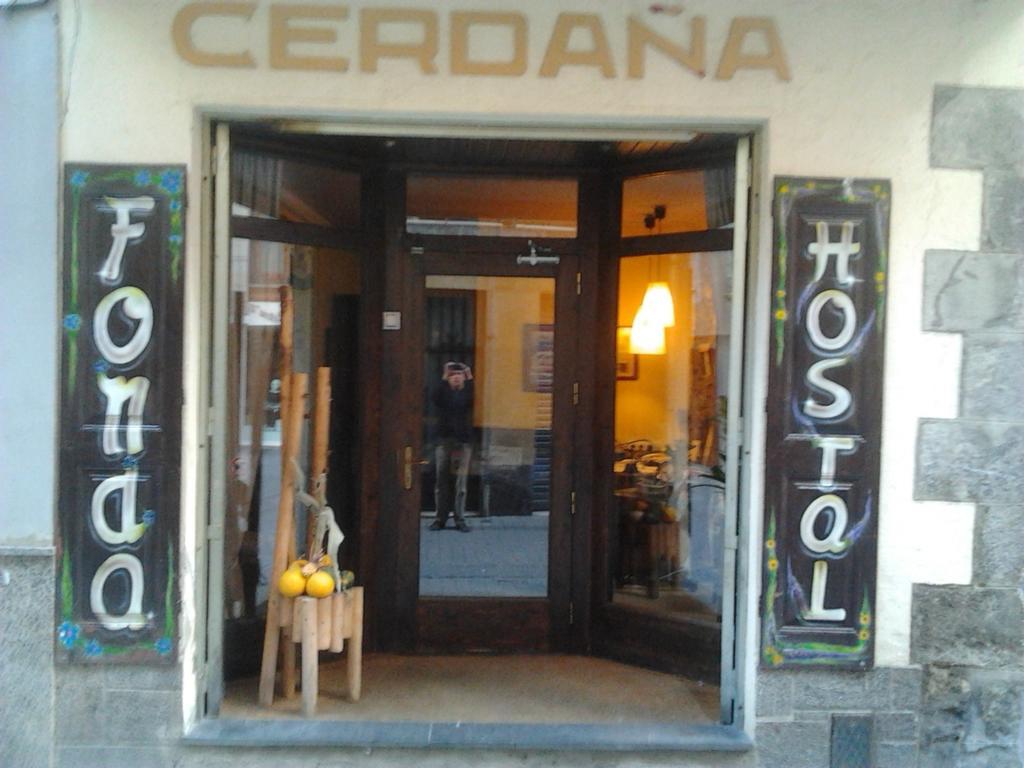 ホテルFonda Cerdanya プッチェルダー エクステリア 写真